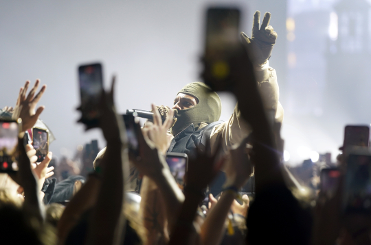 A$AP Rocky uzstājas Xiaomi Arēnā Rīgā.
