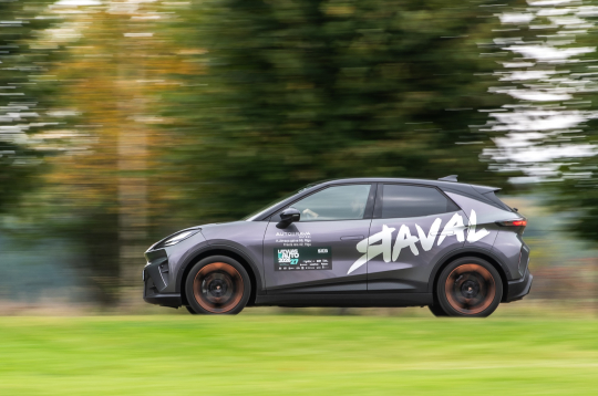 Konkursa "Latvijas e-Auto 2026/27" žūrijas padziļinātie testa braucieni.