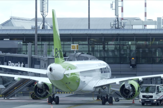 "airBaltic".