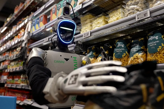 Robots Dānijas lielveikalā. Robots Dānijas lielveikalā.