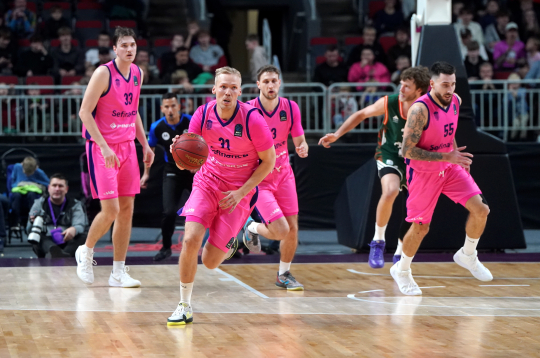 Eirokausa spēle basketbolā vīriešiem starp BK "Rīgas Zeļļi" un Ļubļanas "Cedevita Olimpija" "Xiaomi Arēnā". Eirokausa spēle basketbolā vīriešiem starp BK "Rīgas Zeļļi" un Ļubļanas "Cedevita Olimpija" "Xiaomi Arēnā".