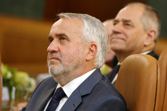 Bijušais Ministru prezidents Andris Šķēle. Bijušais Ministru prezidents Andris Šķēle.
