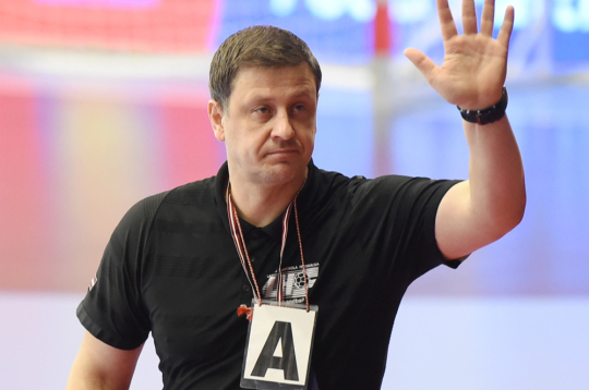 Dobeles "Tenax" treneris Sandris Veršakovs.