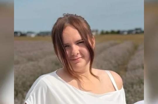 Adriāna Cēsniece.