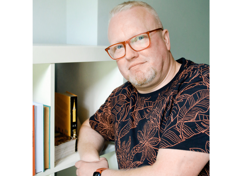 Edijs Klaišis - ielu jauniešu "sargeņģelis". Edijs Klaišis - ielu jauniešu "sargeņģelis".