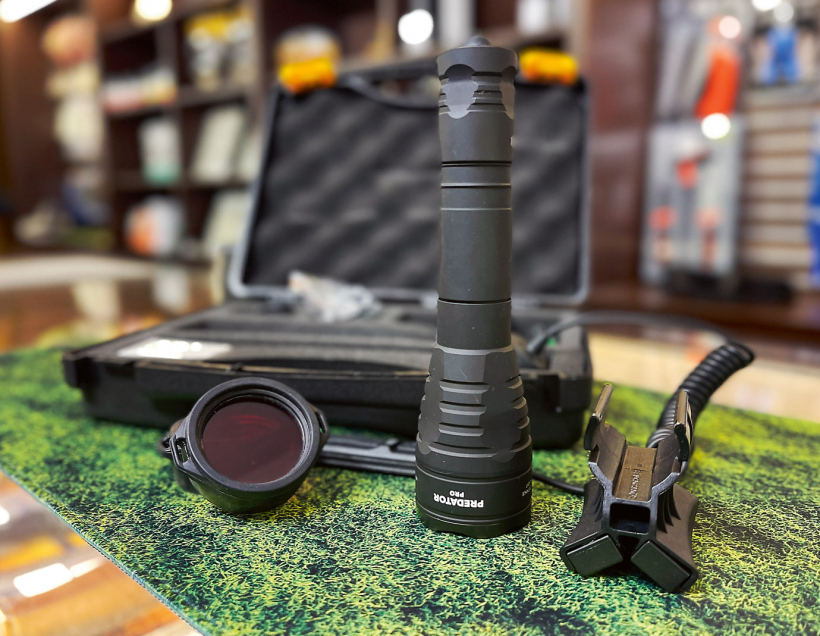 Lukturis "Armytek Predator Pro". Lukturis "Armytek Predator Pro".
