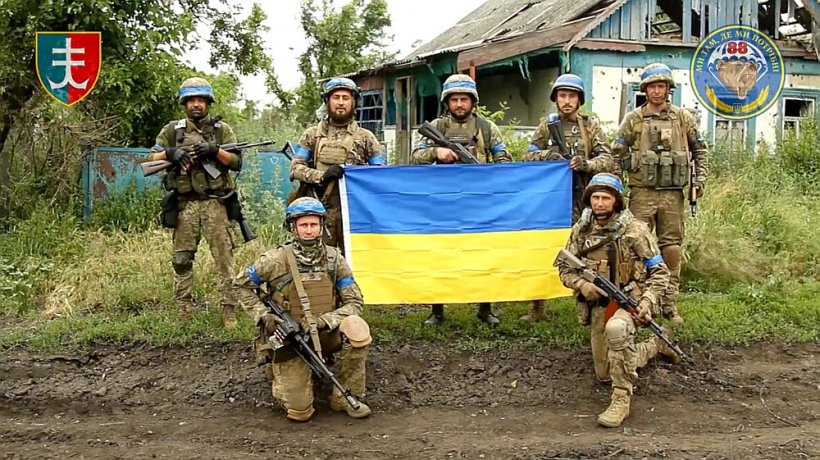 Ukrainas 35. atsevišķās jūras kājnieku brigādes karavīri atbrīvojuši Krievijas okupēto Storoževi, kas atrodas Doneckas apgabalā. Ukraina paziņojusi par piecu apdzīvotu vietu atbrīvošanu Doneckas un Zaporižjas apgabalā. Ukrainas 35. atsevišķās jūras kājnieku brigādes karavīri atbrīvojuši Krievijas okupēto Storoževi, kas atrodas Doneckas apgabalā. Ukraina paziņojusi par piecu apdzīvotu vietu atbrīvošanu Doneckas un Zaporižjas apgabalā.
