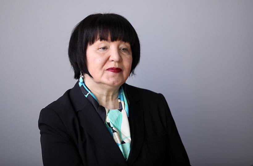 Dzejniece, atdzejotāja un publiciste Liāna Langa. Dzejniece, atdzejotāja un publiciste Liāna Langa.