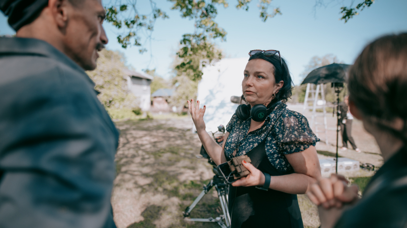 LMT komēdijseriāla "Pilna pastkaste" filmēšana Ķemeros. Una Rozenbauma. LMT komēdijseriāla "Pilna pastkaste" filmēšana Ķemeros. Una Rozenbauma.