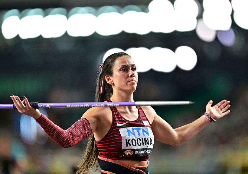 Anete Kociņa trešdien pasaules čempionātā vieglatlētikā Budapeštā izcīnīja 4. vietu. Anete Kociņa trešdien pasaules čempionātā vieglatlētikā Budapeštā izcīnīja 4. vietu.