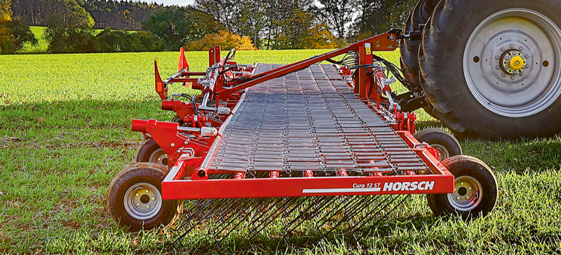 'Horsch Cura ST' ecēšas. 'Horsch Cura ST' ecēšas.