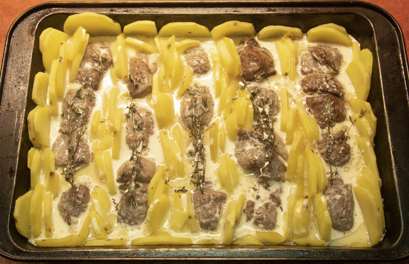 Ar sieru un omleti pildīti stirnas kazlēna veltnīši Ar sieru un omleti pildīti stirnas kazlēna veltnīši