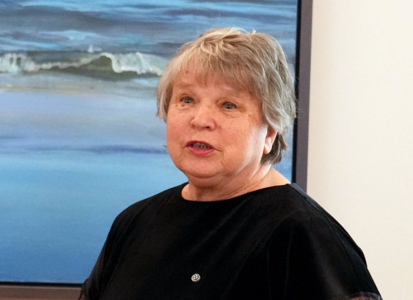Dzintra Hirša.