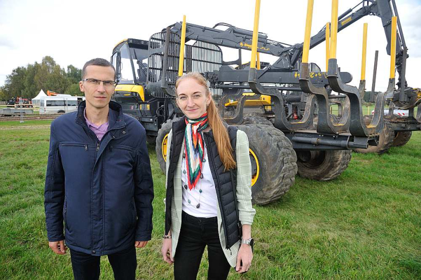 Biznesa centra “Rāmava” vadītājs Gusts Lūsis un izstādes “BILTIM TEHNIKA 2023” vadītāja Laura Lūse ir gandarīti, ka šogad izdevies sarīkot izstādi ar īpašu vērienu: piedāvājums ir ievērojami plašāks teju visās izstādes aptvertajās nozarēs. Biznesa centra “Rāmava” vadītājs Gusts Lūsis un izstādes “BILTIM TEHNIKA 2023” vadītāja Laura Lūse ir gandarīti, ka šogad izdevies sarīkot izstādi ar īpašu vērienu: piedāvājums ir ievērojami plašāks teju visās izstādes aptvertajās nozarēs.