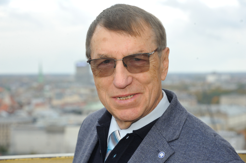 Ivars Kalviņš. Ivars Kalviņš.