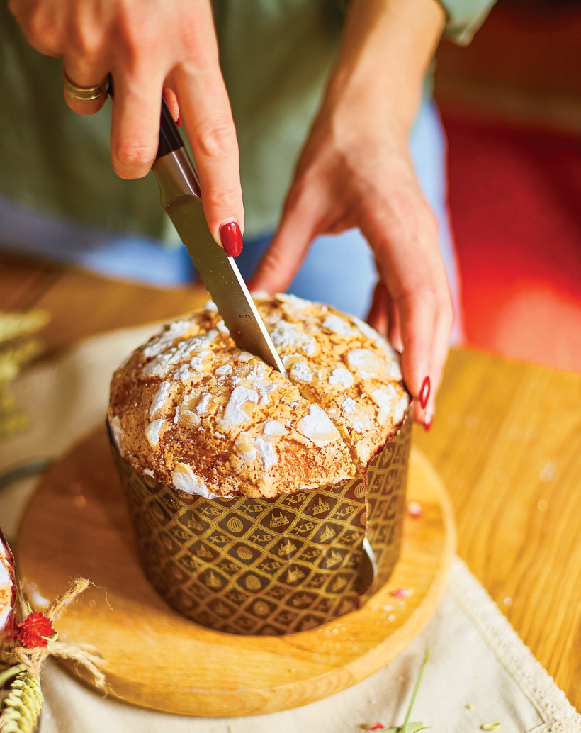 Itāļu panetone kūka. Itāļu panetone kūka.