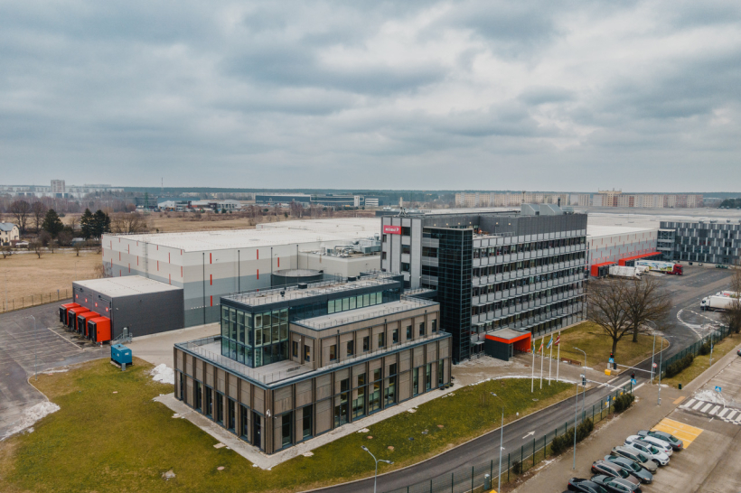 Deglava ielas loģistikas centrs. Deglava ielas loģistikas centrs.