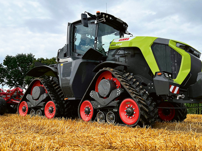 'Claas Xerion 12.650 Terra Trac'. 'Claas Xerion 12.650 Terra Trac'.