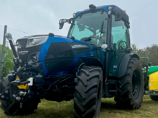 'Landini Rex 4-120 GT RoboShift Dynamic'. 'Landini Rex 4-120 GT RoboShift Dynamic'.