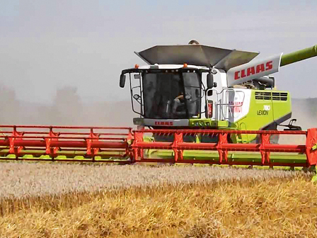 'Claas Lexion' kombains.