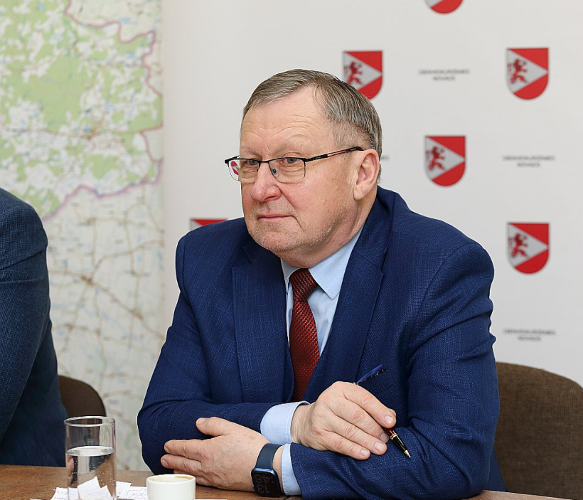 Aivars Priedols: "Laukos, lai arī pārvaldība vairākkārt mainījusies, mēs tomēr braucam pie cilvēkiem. Pašvaldībai jābūt cilvēkiem sasniedzamā attālumā."