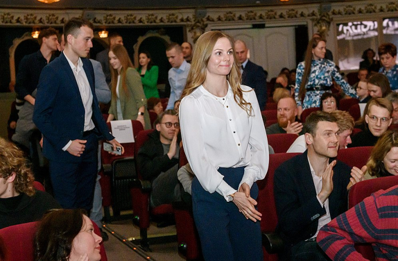 Filmas pirmizrādē piedalījās arī tās galvenā varone Patrīcija Eiduka.