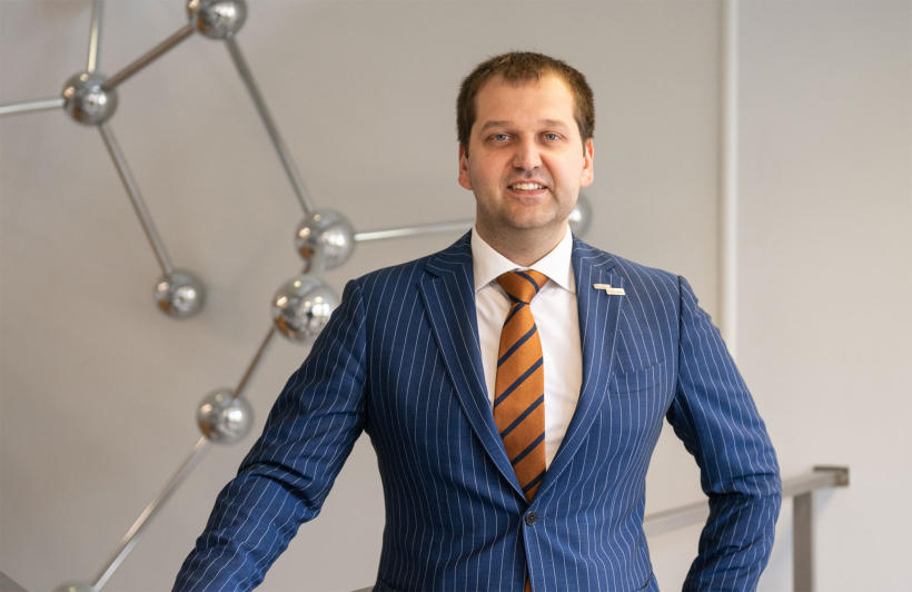 "Grindeks" valdes priekšsēdētājs Juris Hmeļņickis.