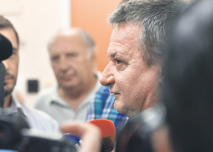 Ir bijis gadījums, kad EP deputāts ticis notiesāts par spiegošanu Krievijas labā – 2015. gadā EP imunitāte tika atņemta Ungārijas labēji radikālās partijas “Jobbik” politiķim Bēlam Kovāčam, bet Ungārijas Augstākā tiesa viņam piesprieda piecu gadu nosacītu sodu. Ir bijis gadījums, kad EP deputāts ticis notiesāts par spiegošanu Krievijas labā – 2015. gadā EP imunitāte tika atņemta Ungārijas labēji radikālās partijas “Jobbik” politiķim Bēlam Kovāčam, bet Ungārijas Augstākā tiesa viņam piesprieda piecu gadu nosacītu sodu.