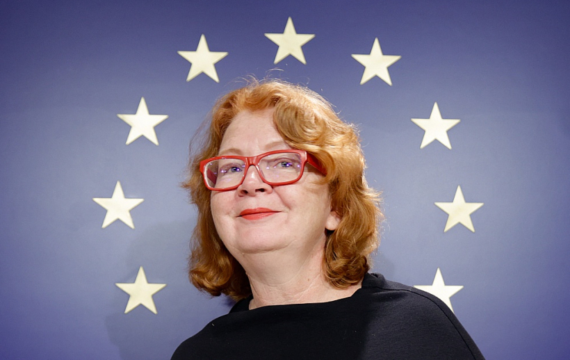 Igaunijas EP deputāte Jana Tooma tagad apgalvo, ka ar Tatjanu Ždanoku “nav draugos un nav bijis ciešs kontakts”, tomēr abu darbība un intereses bieži pārklājušās. Igaunijas EP deputāte Jana Tooma tagad apgalvo, ka ar Tatjanu Ždanoku “nav draugos un nav bijis ciešs kontakts”, tomēr abu darbība un intereses bieži pārklājušās.