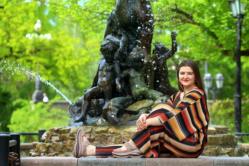 Katrīna Paula Felsberga: "Dziedātājas karjerā viss atkarīgs no pašas, arī no veiksmes un dažādiem apstākļiem."