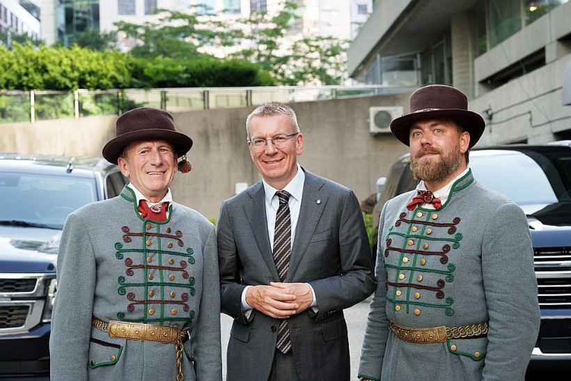 XVI Latviešu dziesmu un deju svētki Toronto Kanādā.