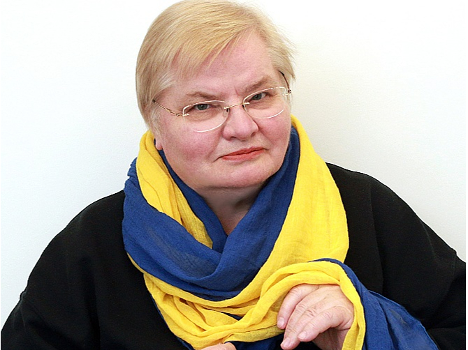 Janīna Kursīte. Janīna Kursīte.