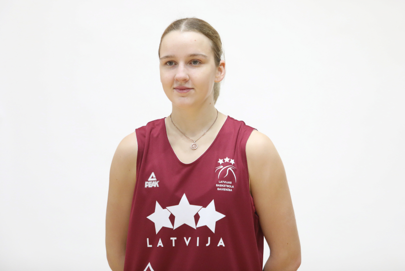 Enija Vīksne. Enija Vīksne.