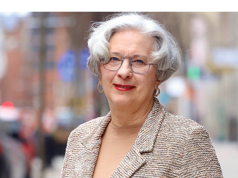 Sandra Kalniete, EP deputāte. Sandra Kalniete, EP deputāte.