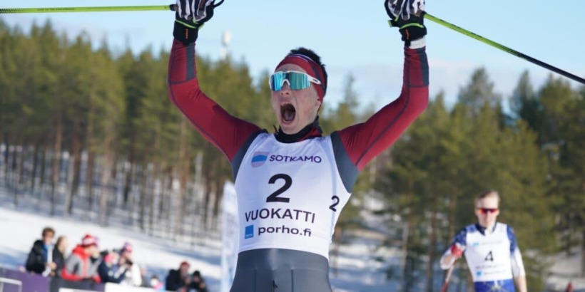 2022. gadā Latvijas distanču slēpotājs Lauris Kaparkalējs kļuva par Eiropas Jaunatnes olimpisko sprinta čempionu. 2022. gadā Latvijas distanču slēpotājs Lauris Kaparkalējs kļuva par Eiropas Jaunatnes olimpisko sprinta čempionu.