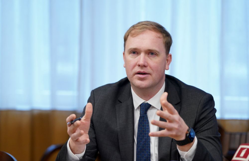 Ekonomikas ministrs Viktors Valainis. Ekonomikas ministrs Viktors Valainis.