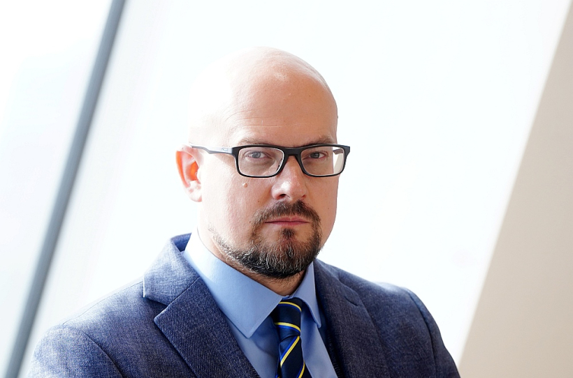 Vitālijs Rakstiņš, Aizsardzības ministrijas Valsts aizsardzības dienesta departamenta vadītājs. Vitālijs Rakstiņš, Aizsardzības ministrijas Valsts aizsardzības dienesta departamenta vadītājs.