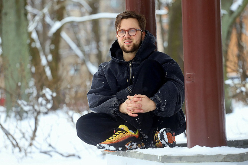 Henrijs Arājs: "Izrādes pamatā ir doma, ka mums visiem šajā pasaulē ir derīguma termiņš. Tā būs būs kā haika, dzejolis, mīkla, kas jārisina katram pašam." Henrijs Arājs: "Izrādes pamatā ir doma, ka mums visiem šajā pasaulē ir derīguma termiņš. Tā būs būs kā haika, dzejolis, mīkla, kas jārisina katram pašam."