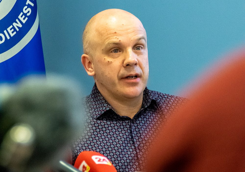 Dmitrijs Sergejevs, NMPD brigāžu atbalsta vadības centra vadītājs, uzskata, ka viens no lielākajiem ieguvumiem operatīvajos transportlīdzekļos ir visām mūsdienu drošības prasībām atbilstoši jaunākās paaudzes informācijas tehnoloģiju risinājumi. Dmitrijs Sergejevs, NMPD brigāžu atbalsta vadības centra vadītājs, uzskata, ka viens no lielākajiem ieguvumiem operatīvajos transportlīdzekļos ir visām mūsdienu drošības prasībām atbilstoši jaunākās paaudzes informācijas tehnoloģiju risinājumi.