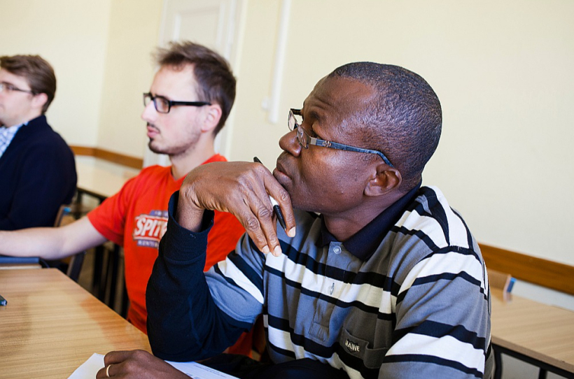 Ārzemju students valodu studijās Ļubļinas Katoliskajā universitātē. Ārzemju students valodu studijās Ļubļinas Katoliskajā universitātē.