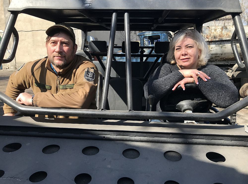 Baterijas komandieris Jans Fjodorovs ar sievu Allu.