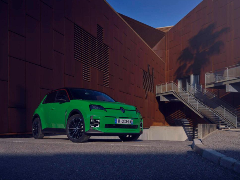 “Renault 5 E-Tech” 