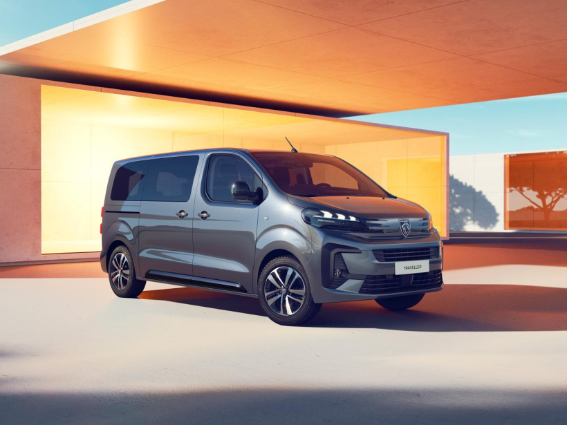 'Peugeot Traveller'