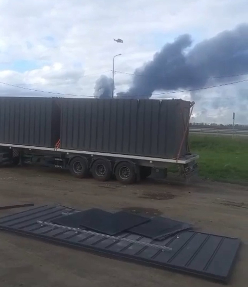 Ukrainas droni slepus palaisti no kravas auto Krievijā – šoferi tagad pratināšanā. Ukrainas droni slepus palaisti no kravas auto Krievijā – šoferi tagad pratināšanā.
