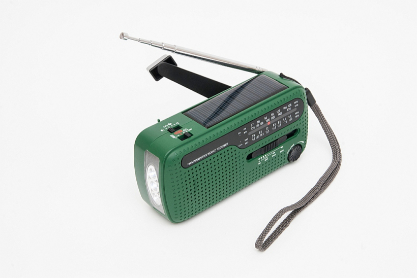 Radio, kas aprīkots ar saules baterijām. Radio, kas aprīkots ar saules baterijām.