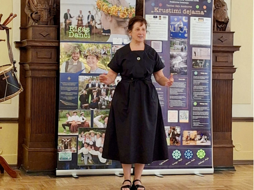 RLB Folkloras komisijas vadītāja Margita Poriete.