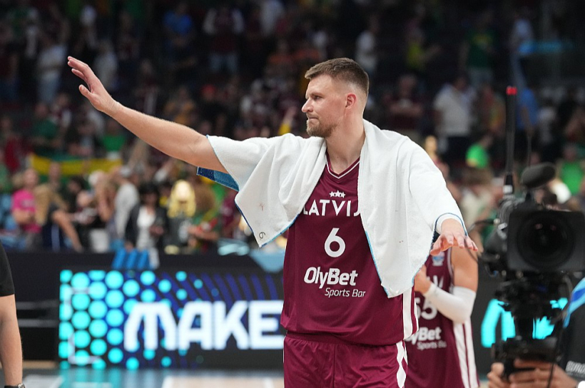 Otro reizi lielajā turnīrā Latviju stiprināja Kristaps Porziņģis. Otro reizi lielajā turnīrā Latviju stiprināja Kristaps Porziņģis.