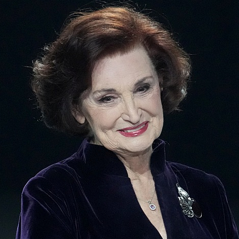 Olga Dreģe. Olga Dreģe.