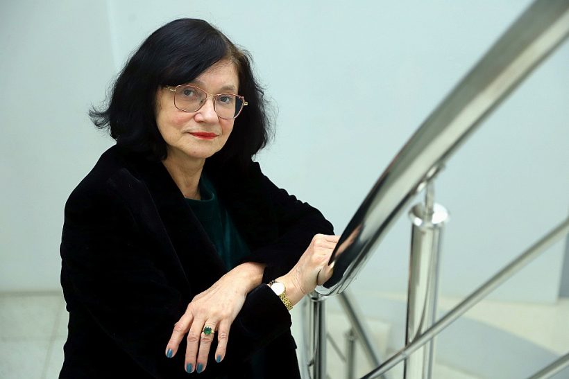 Maija Krekle: "Kad visi sabraucam kopā laukos un tur svinam mazmeitas dzimšanas dienu, kopā sanāk vairāk nekā pussimt ciemiņu. Tad uzreiz jūtu, ka tautai ir nākotne, un ļoti gribētos cerēt, ka tiem bērniem atkal būs bērni."