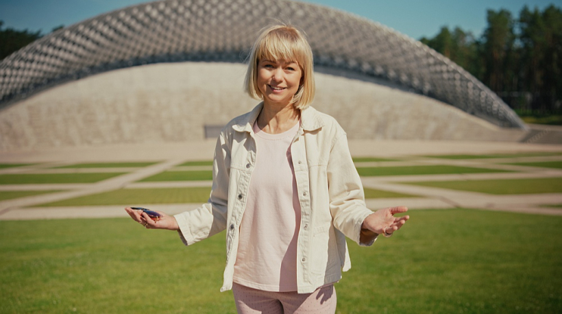 Dita Lūriņa-Egliena: "Aicinu vienoties vienkāršā dziedātpriekā, apliecinājumā, ka gribam sanākt kopā un vēlamies dziedāt."